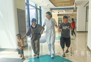 愛(ài)心接力，“診”情相伴：西昌市